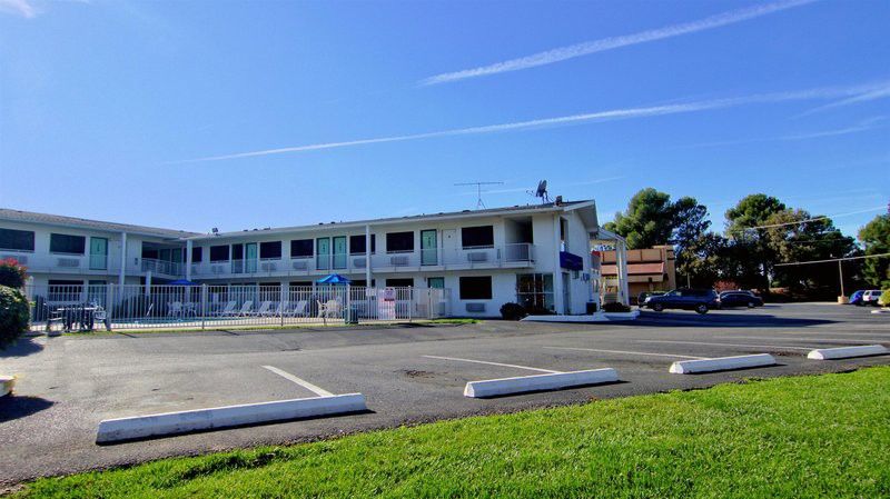 6-chico, Ca Hotel