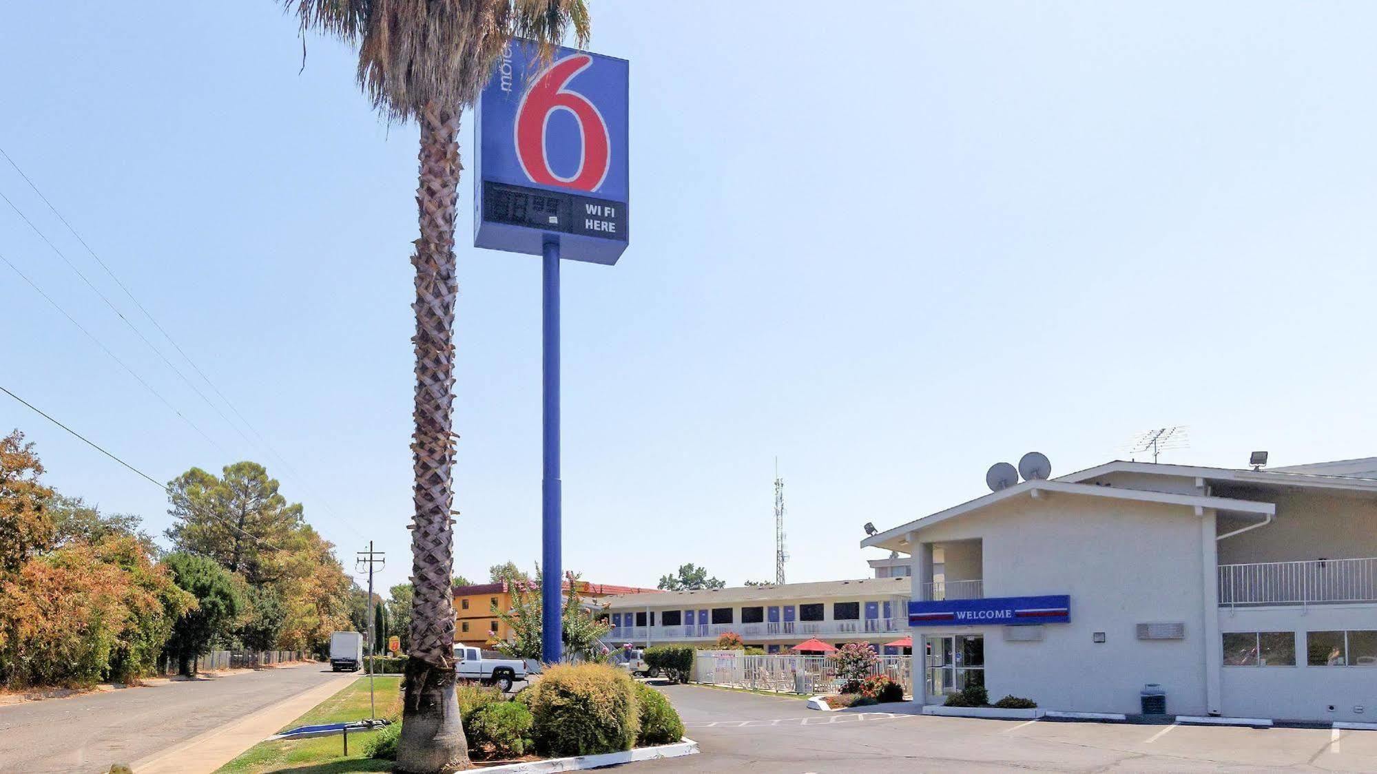 Hotel 6-chico, Ca 2*