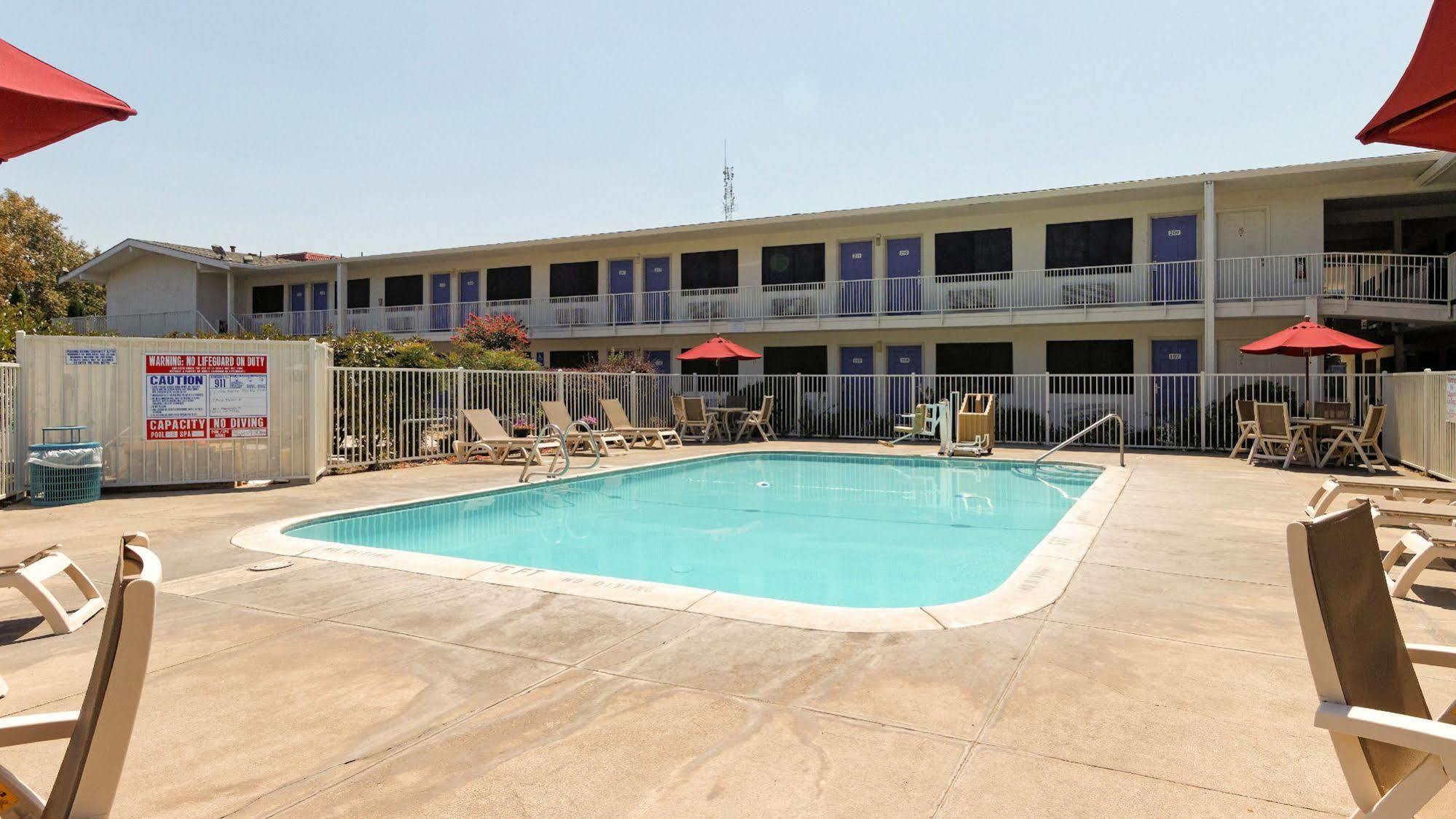 Hotel 6-chico, Ca Chico